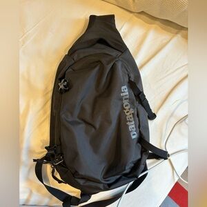Patagonia Slingbag never used